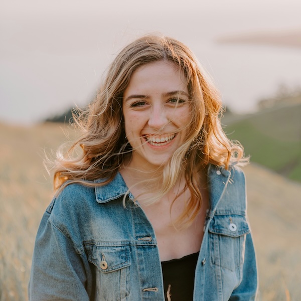 Надежда Иванова